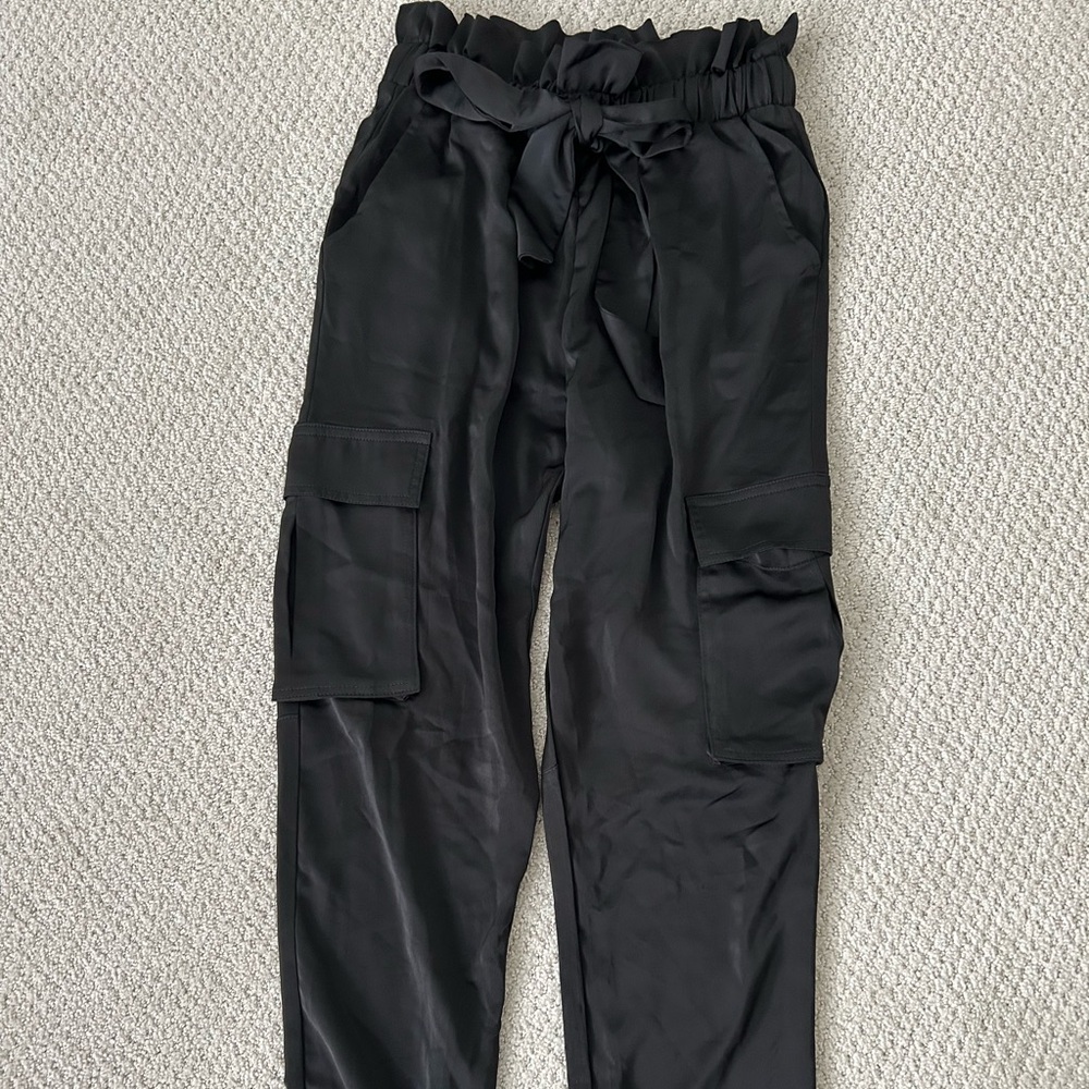 RO & DE High Waisted Cargo Pants